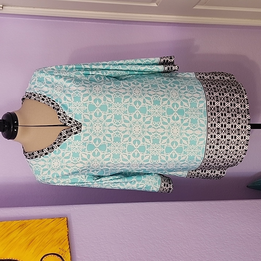 Elegant Women's Blue and Black Patterned Top